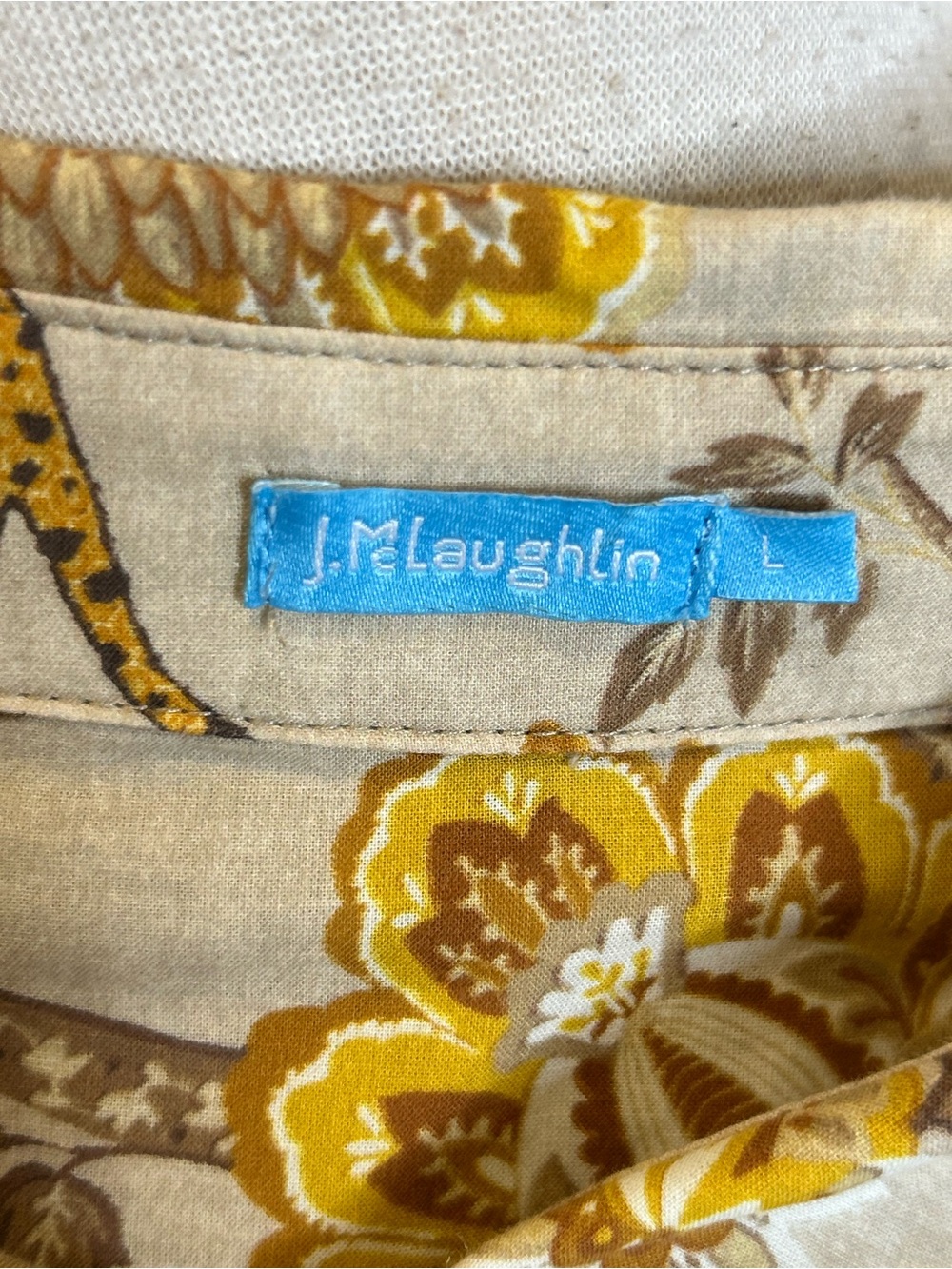 J. McLaughlin Beige Button-Down Shirt with Mustard & Brown Floral Animal Print L - Picture 8 of 10